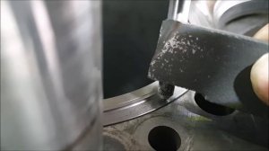 Выступ гильзы над блоком цилиндров