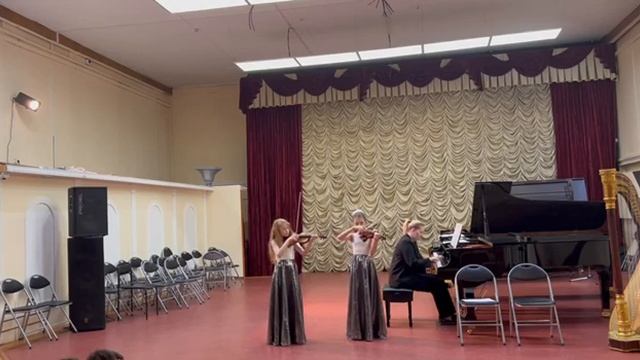 224677 Скрипичный дуэт: Анна Костюкова и Екатерина Сигаева, г. Новосибирск - Танец пастушков смотреть онлайн