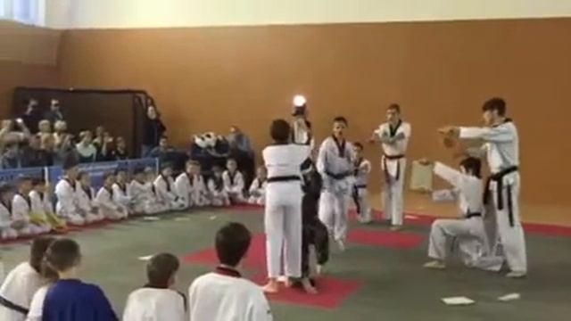 Открытие турнира по Тхэквандо. 15-летие Федерации. Ноябрьск. смотреть онлайн