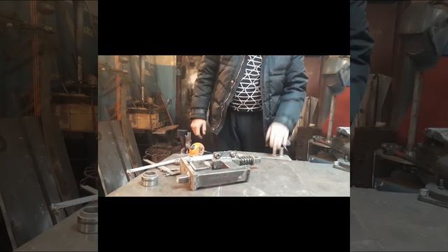 УНИВЕРСАЛЬНЫЙ СТАНОК ДЛЯ КОВКИ!!!(1-ЧАСТЬ) смотреть онлайн