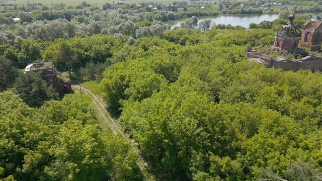 В 1936 году оба храма были закрыты и разорены