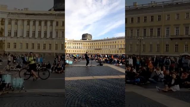 Russian rock music on streets of Saint Petersburg2/ русский рок на улицах СПб2 смотреть онлайн