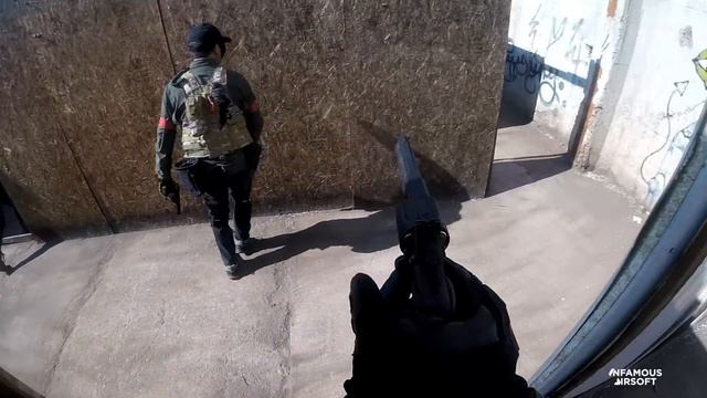 ¡Esto VA A DOLER! | Revolver Python 357 King Arms - Airsoft Gameplay смотреть онлайн