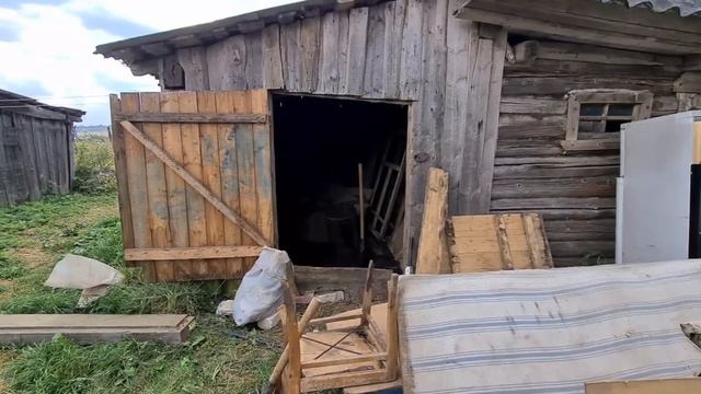 Сюрприз от бабушки, внуку. Наши будни и туалет в сарае смотреть онлайн