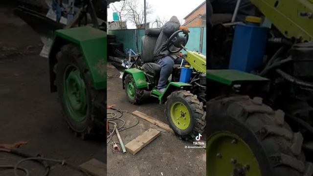 Мотоблок в роботі, приставка по типу адаптера, Зубр 4×4, повний привід смотреть онлайн