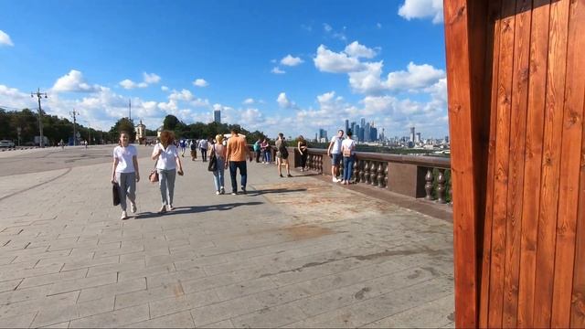 ВОРОБЬЕВЫ ГОРЫ. МГУ смотреть онлайн