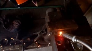 Как убрать люфт на петлях дверей ВАЗ Классика. Проект "Автодело".