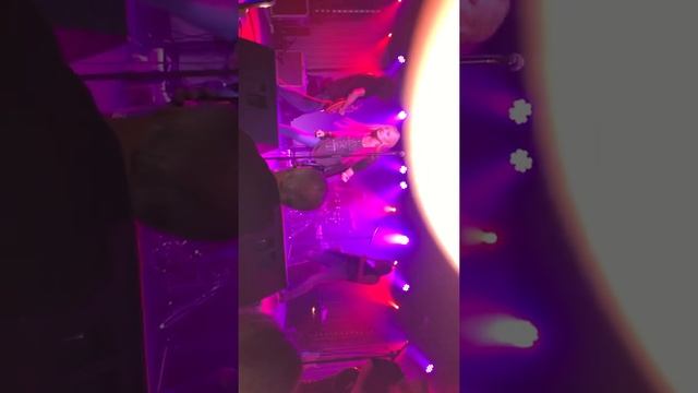 Sass Jordan performs High Road Easy смотреть онлайн