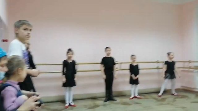 Открытый урок по народным танцам. смотреть онлайн