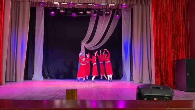 Студия современного танца Remix смотреть онлайн