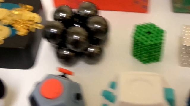 My Fidget Toy / Stress Reliever Collection смотреть онлайн