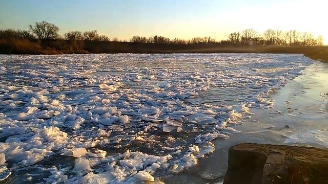 Река Дон. Село Семилуки. Воронежская область. 17.11.18. смотреть онлайн