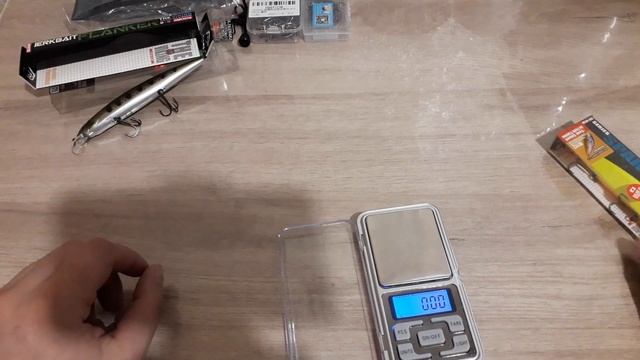 Воблеры Bear King Rerange, поппер Banshee, хуккиперы, перчатка на палец, офсетные крючки DONQL, чех