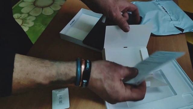 Распаковка посылки с AliExpress. планшет Xiaomi mi 5. смотреть онлайн