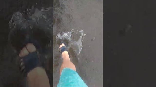 Чистка ливневки на крыше#воды выше крыши смотреть онлайн