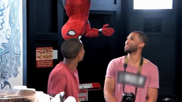 Пранк с Человеком-пауком смотреть онлайн