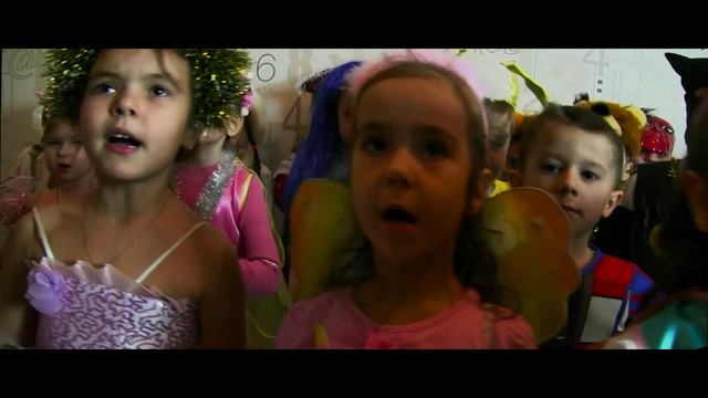 ДЕД МОРОЗ ,ВЫХОДИ !!!.mp4 смотреть онлайн