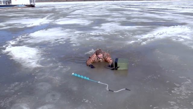 Азбука безопасности. Правила поведения на зимнем водоёме смотреть онлайн