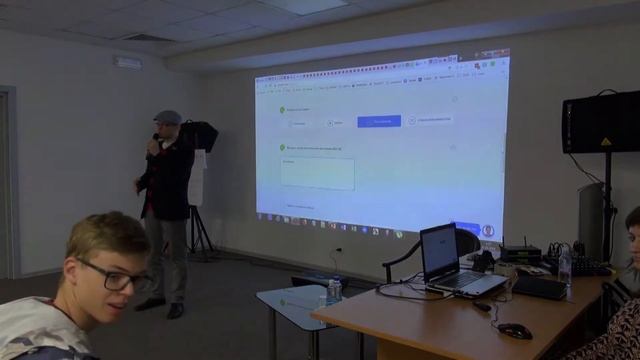 Способы повышения интереса пользователей к аккаунтам предприятий, магазинов в соцсетях. Часть 1 смотреть онлайн