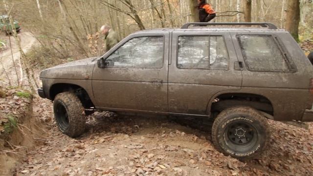 Nissan Terrano Off Road смотреть онлайн
