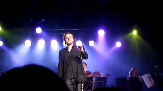 Hungry Like the Wolf - Tom McRae with string quartet at The Arches, Glasgow 11.04.11 смотреть онлайн