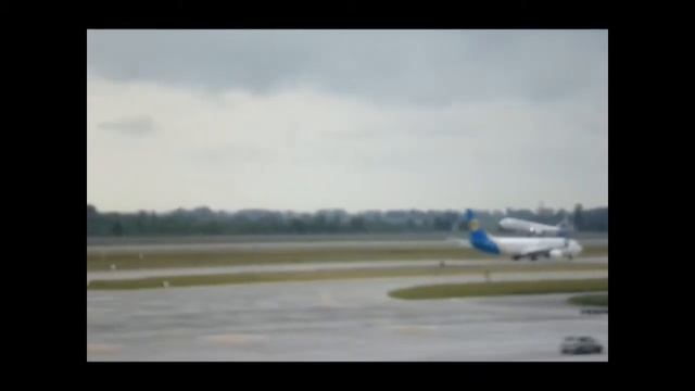 Cамолеты в аэропорту Борисполь смотреть онлайн