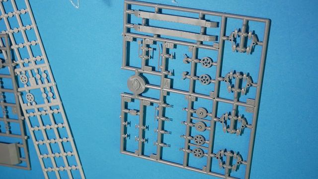 Odcinek 213. Projekt Smoleńsk 1941. Czołg OT-134AA z Mirage Hobby. Część 1. Historia i inbox. смотреть онлайн