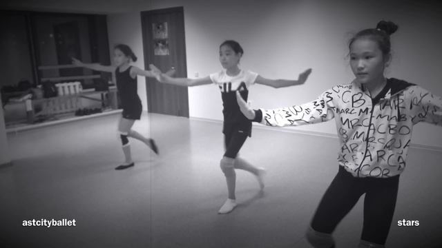 #astcityballet #acrobatic #dance #rehearsal @adylerkinbaev смотреть онлайн