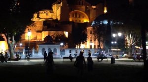 Вечерняя молитва в Стамбуле