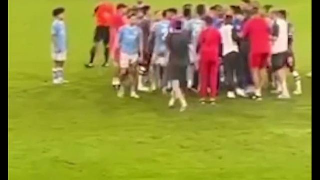 Kyle Walker Vs Felipe Melo Full Fight | Manchester City Apologies To FIFA 😱 смотреть онлайн