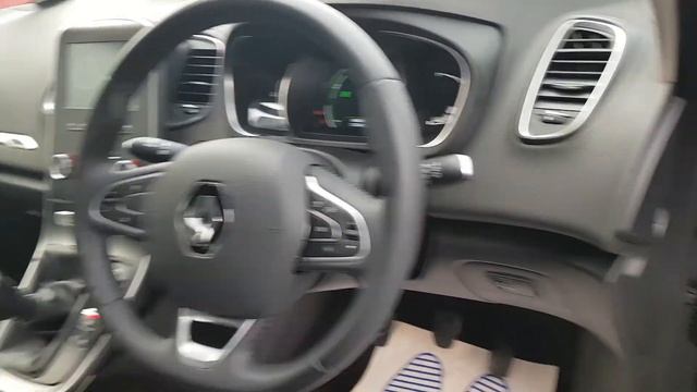 182MH211 - 2018 Renault Grand Scenic DYNAMIQUE NAV DCI LOW MILEAGE 23,995 смотреть онлайн