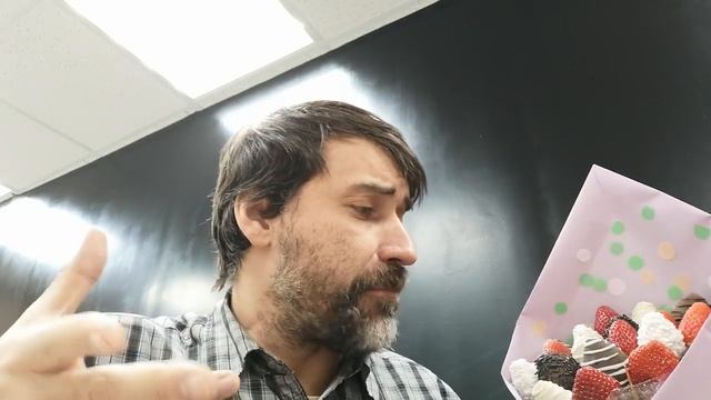 Привезли вместо Пиццы.... Букет!!! смотреть онлайн