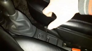 Подлокотник на Ниссан Альмера G15