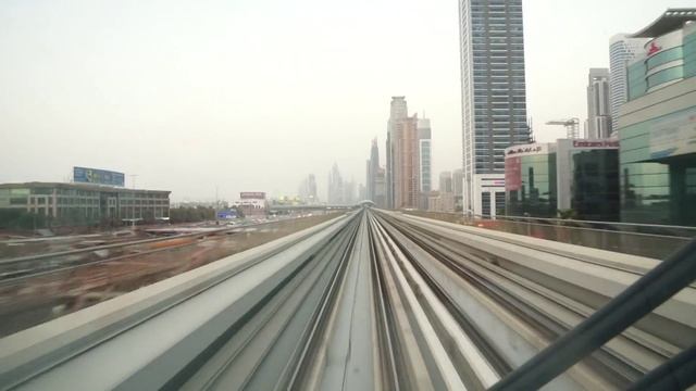 Dubai Metro (World Trade Centre →　Mall of the Emirates) смотреть онлайн
