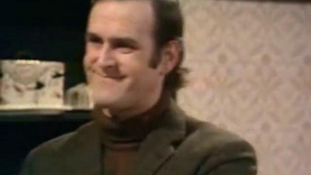 Monty Python-Buy some Cheese смотреть онлайн