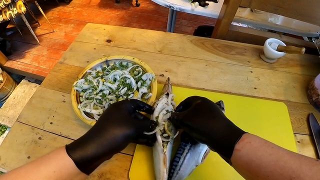 СКУМБРИЯ горячего копчения!!! ФАРШИРОВАННАЯ ??? смотреть онлайн