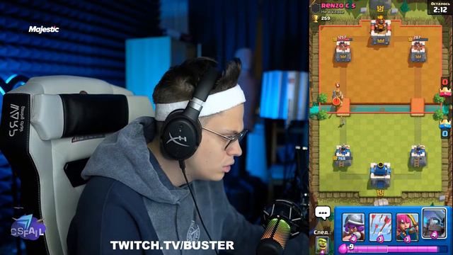 БУСТЕР ВПЕРВЫЕ ЗАШЕЛ В КЛЕШ РОЯЛЬ/ БУСТЕР В ИГРАЕТ CLASH ROYALE/НАРЕЗКИ FREAK SQUAD смотреть онлайн