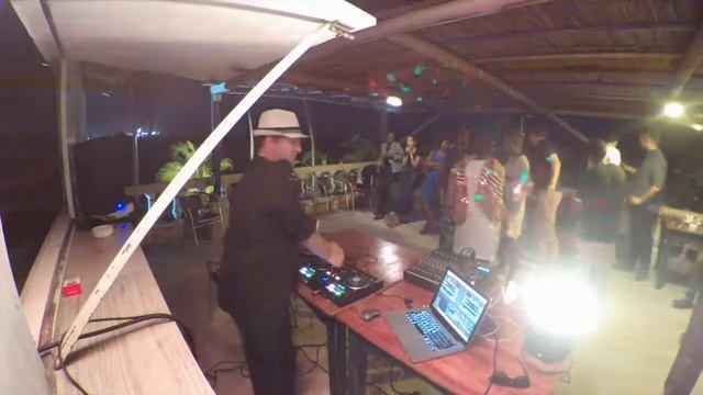 DJ Kori - Groovy House Warmup Set @ La Cabane du pêcheur (Cotonou - Bénin) смотреть онлайн