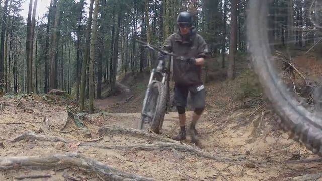 Wheels and mud смотреть онлайн
