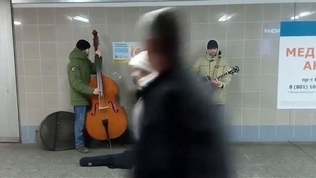 Михей - Мама , Уличные музыканты Минска смотреть онлайн
