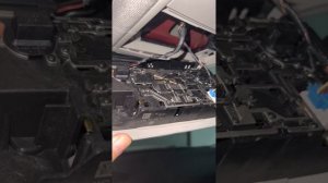 Vw Tiguan 2018 замена ламп в переднем плафоне (changing light in front cover)