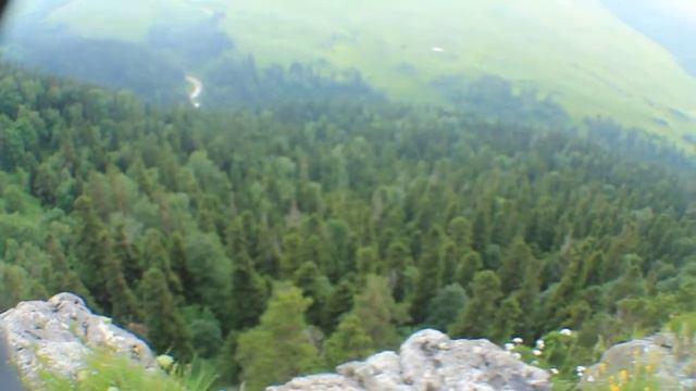 Вид с Азишского перевала (плато Лаго-наки) смотреть онлайн