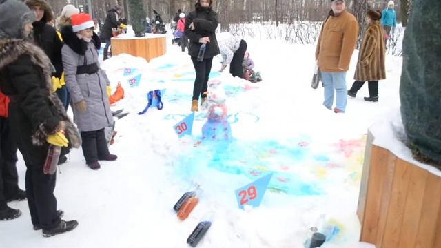 Праздник рисунков на снегу в парке Сокольники.MOV смотреть онлайн