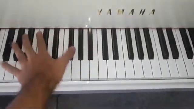PIANO Yamaha GB1K branco polido смотреть онлайн