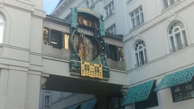 Анкерные часы в Вене (Ankeruhr Vienna Clock) смотреть онлайн