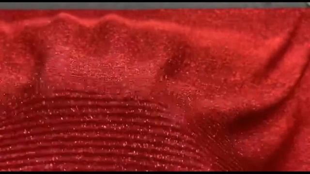 Трикотаж "резинка" с люрексом - сияющая ткань для эффектного образа! смотреть онлайн