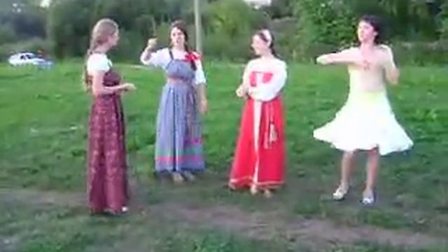 MOV00129 23.08.2013 Ижевск Танцы на траве смотреть онлайн