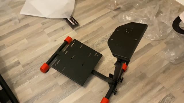 Playseat Trophy и TGT 2, собрал кокпит.