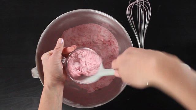 How I Make Bath Bombs With Recipe | Sugared Strawberry Bath Bomb DIY | How To Make A Bath Bomb Fizz