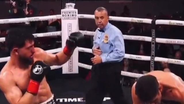 SHOCKING!! Brian Mendoza pulls off the upset, stops Sebastian Fundora in the 7th round!!! смотреть онлайн